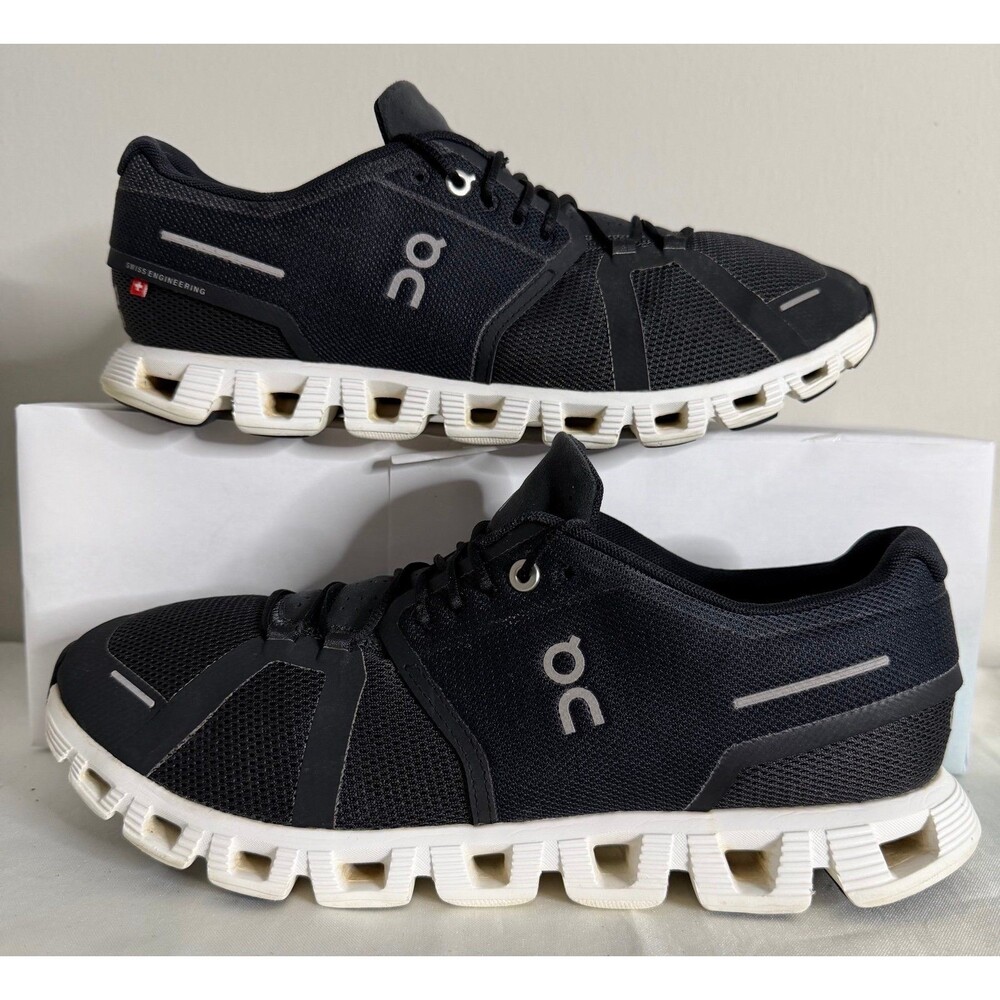 On Cloud 5 Black White Swiss Engineering Men’s 10.5